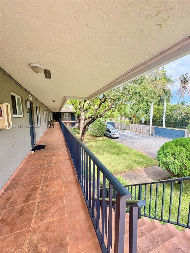 1111 SW 4th St, Fort Lauderdale, FL 33312 Photo