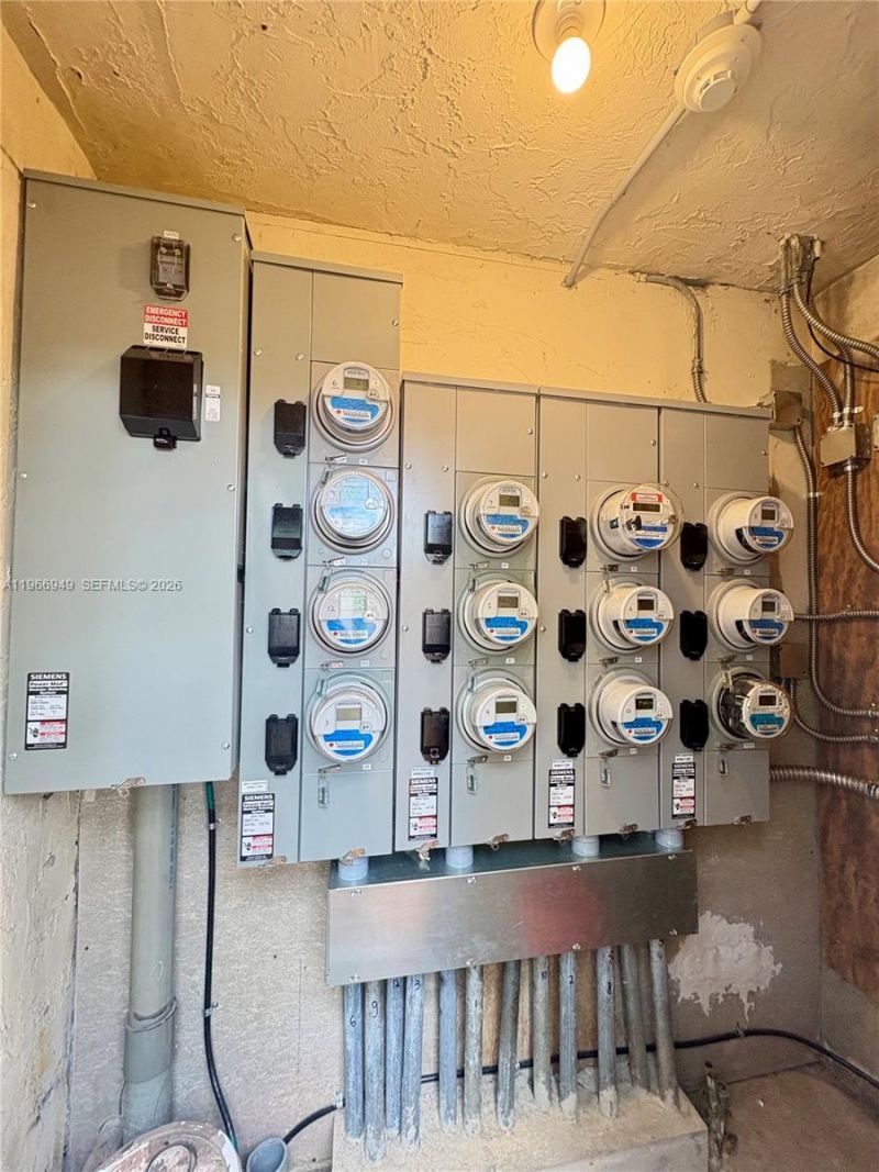 1111 SW 4th St, Fort Lauderdale, FL 33312 Photo