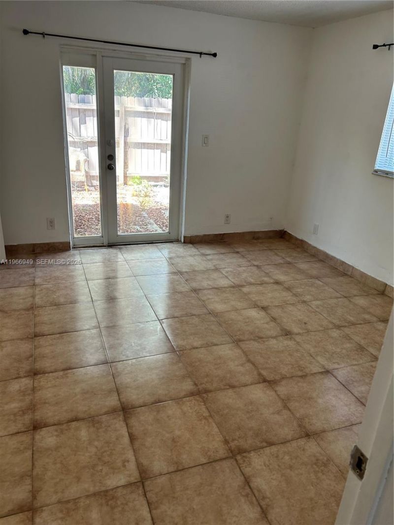 1111 SW 4th St, Fort Lauderdale, FL 33312 Photo