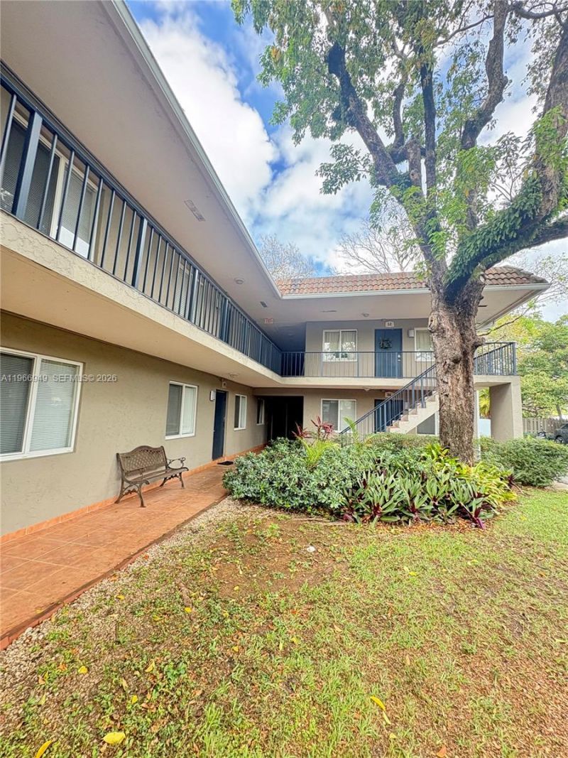 1111 SW 4th St, Fort Lauderdale, FL 33312 Photo