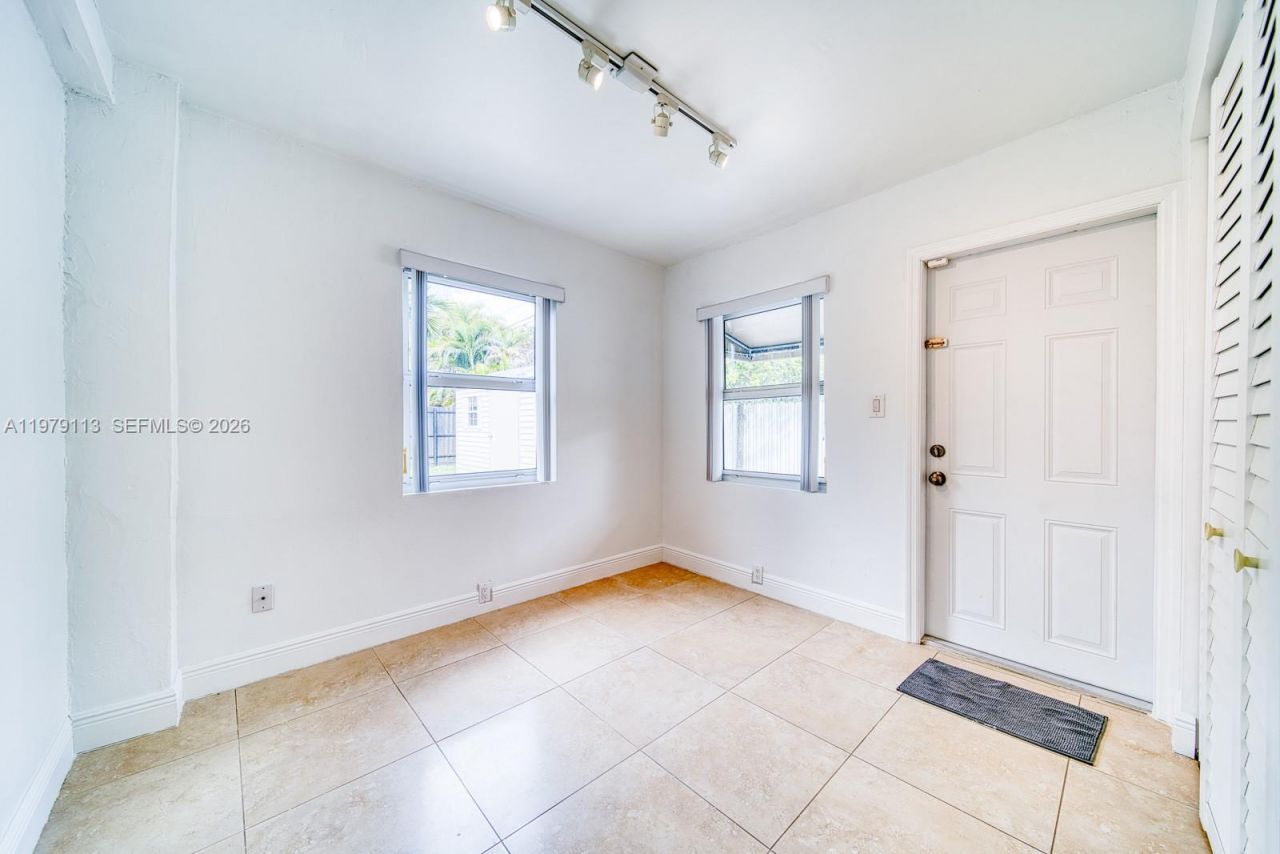 3930 SW 68th Ave, Miami, FL 33155 Photo