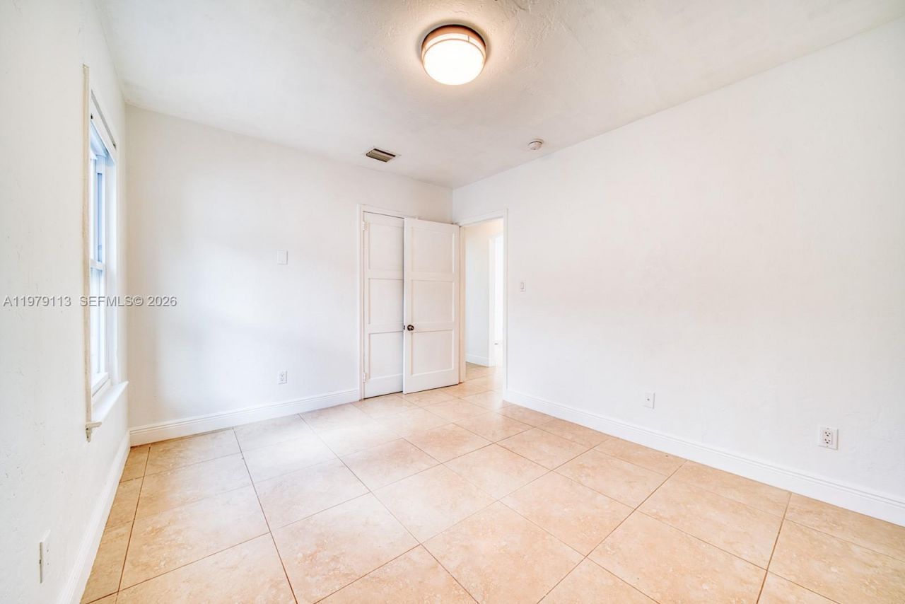 3930 SW 68th Ave, Miami, FL 33155 Photo