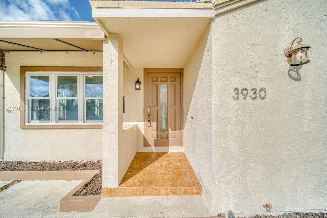 3930 SW 68th Ave, Miami, FL 33155 Photo