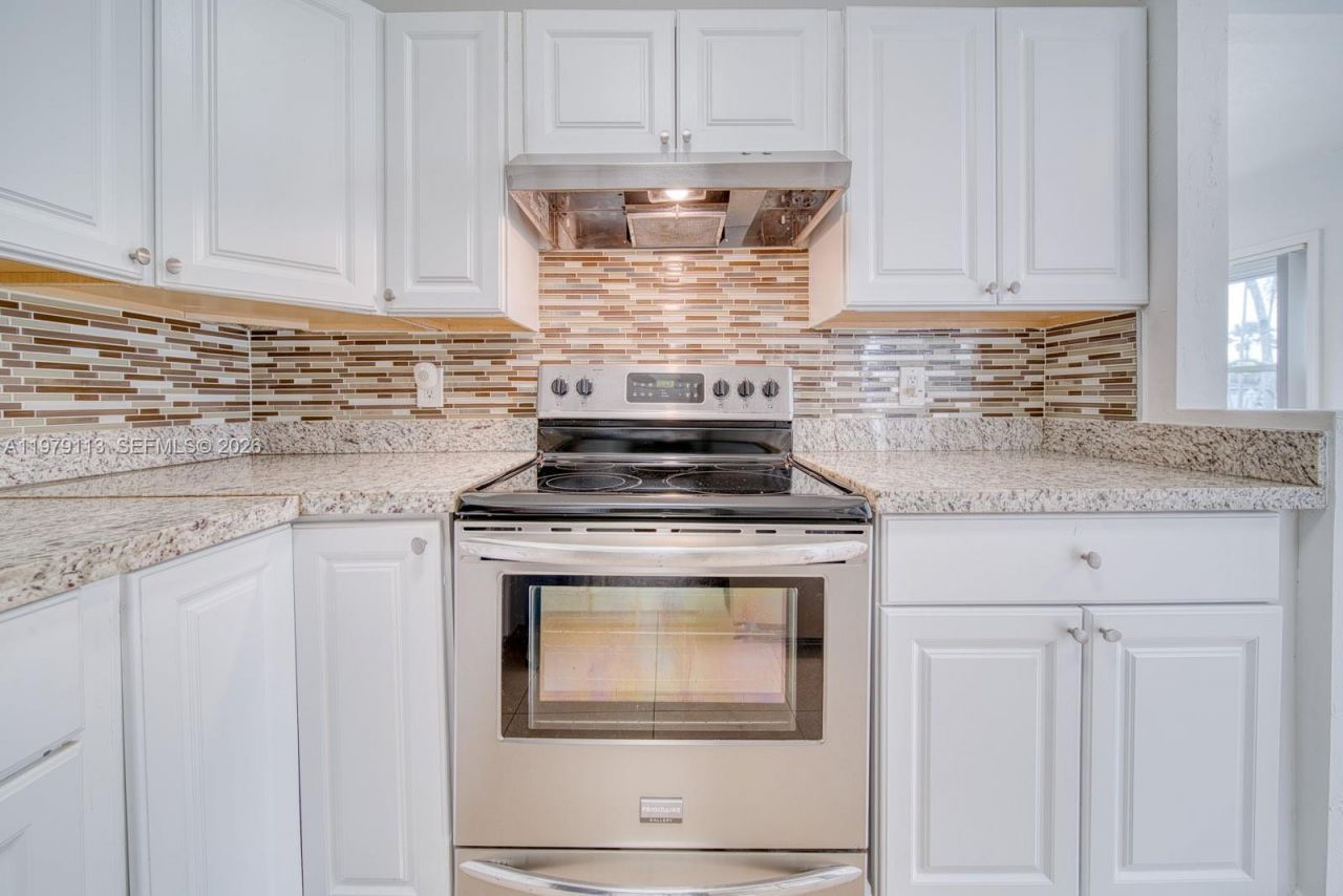 3930 SW 68th Ave, Miami, FL 33155 Photo