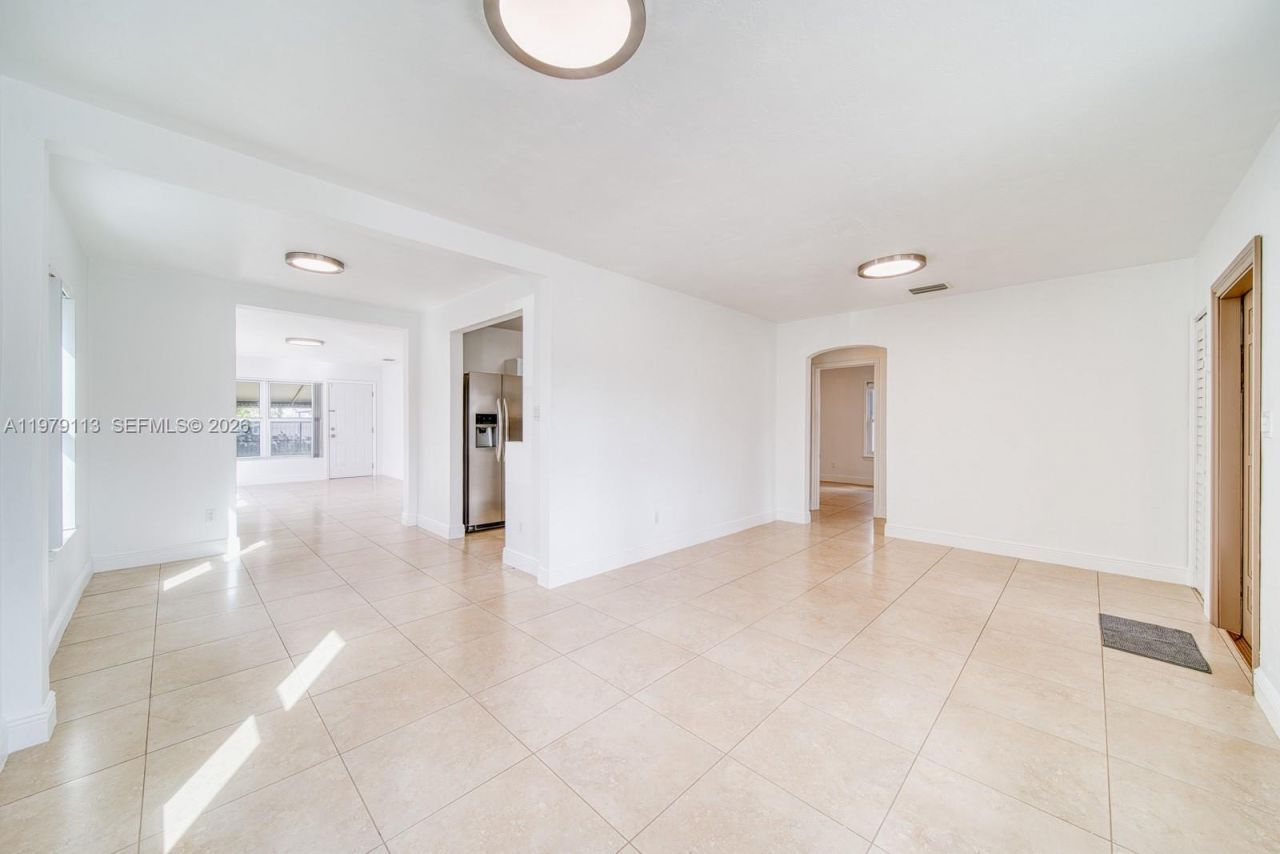 3930 SW 68th Ave, Miami, FL 33155 Photo