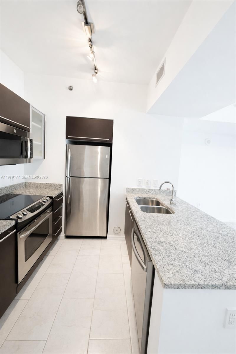 950 Brickell Bay Dr, Unit 301, Miami, FL 33131 Photo