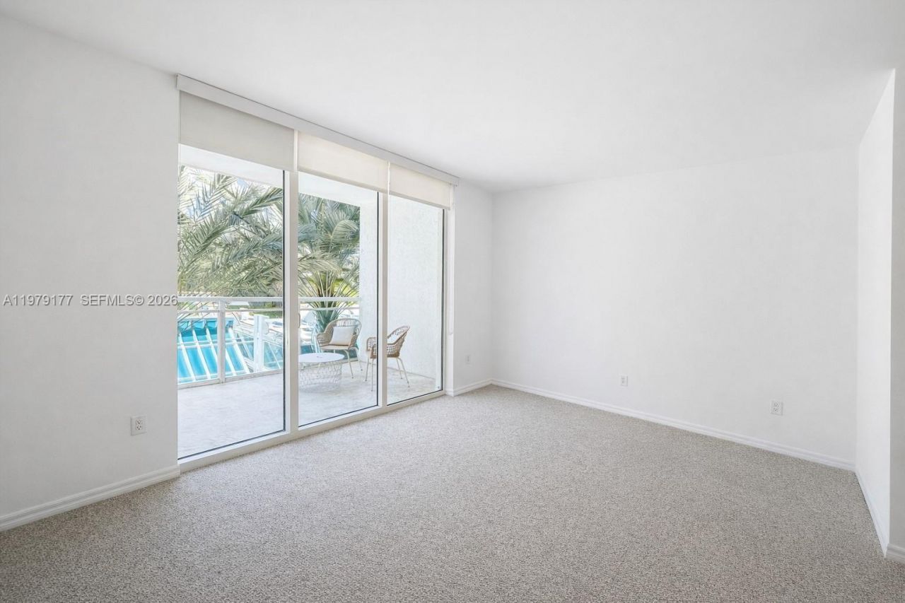 950 Brickell Bay Dr, Unit 301, Miami, FL 33131 Photo