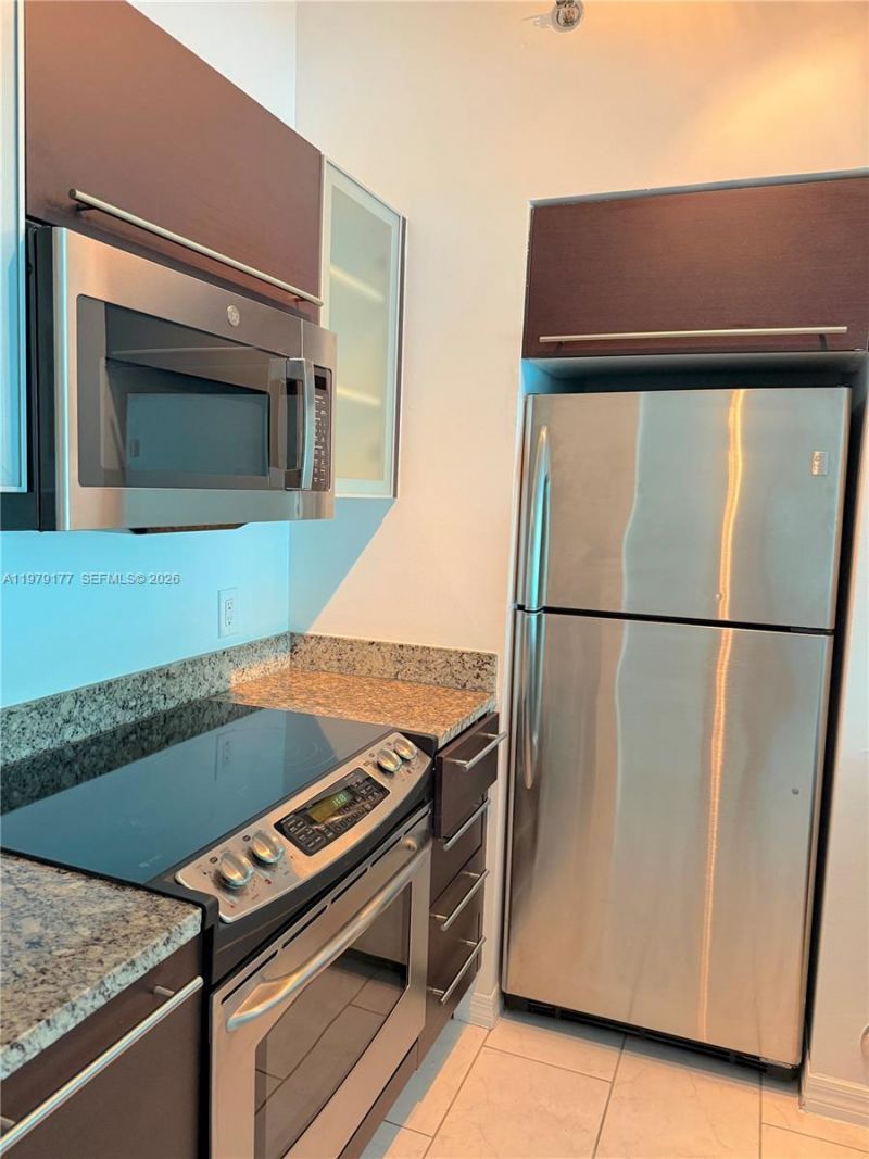 950 Brickell Bay Dr, Unit 301, Miami, FL 33131 Photo