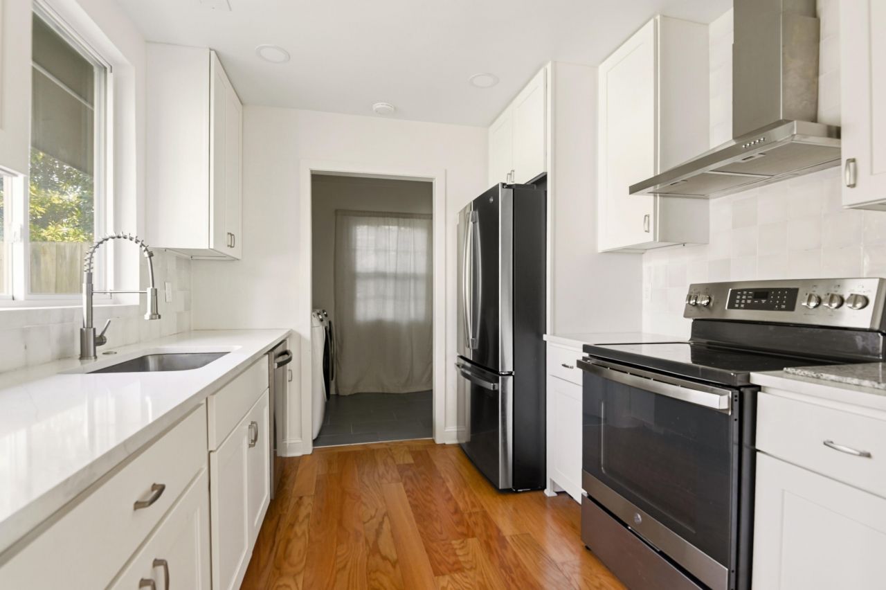 1127 Snap Dragon Court Photo 10