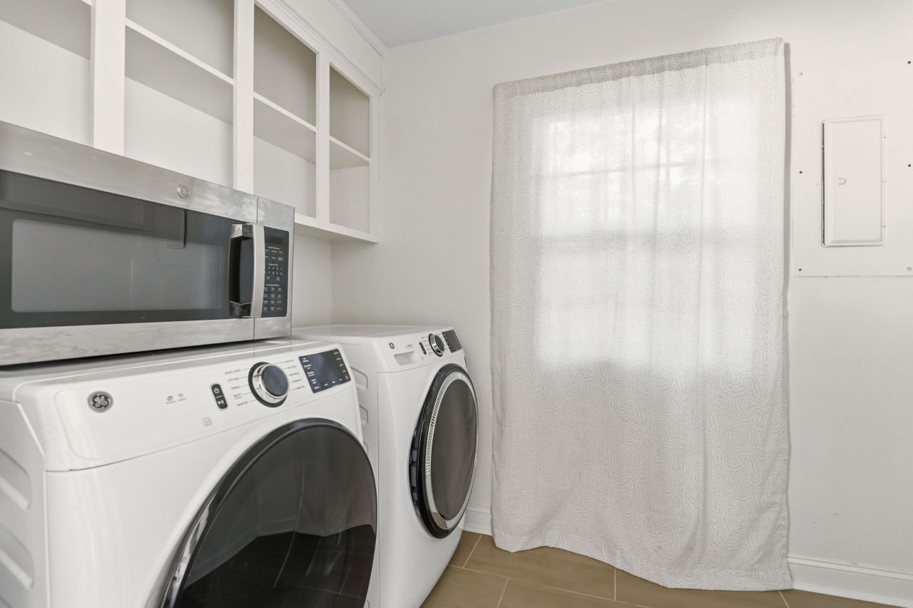 1127 Snap Dragon Court Photo 24