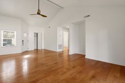 1127 Snap Dragon Court photo 4