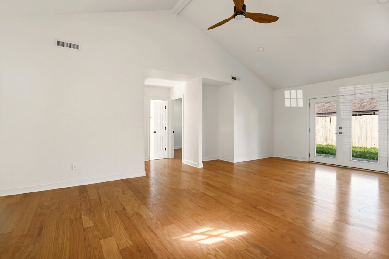 1127 Snap Dragon Court Photo 6