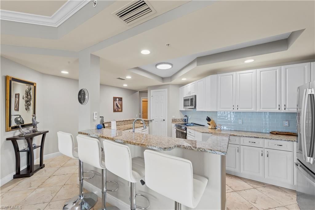 2745 1st St, Unit 603, Fort Myers, FL 33916 Photo