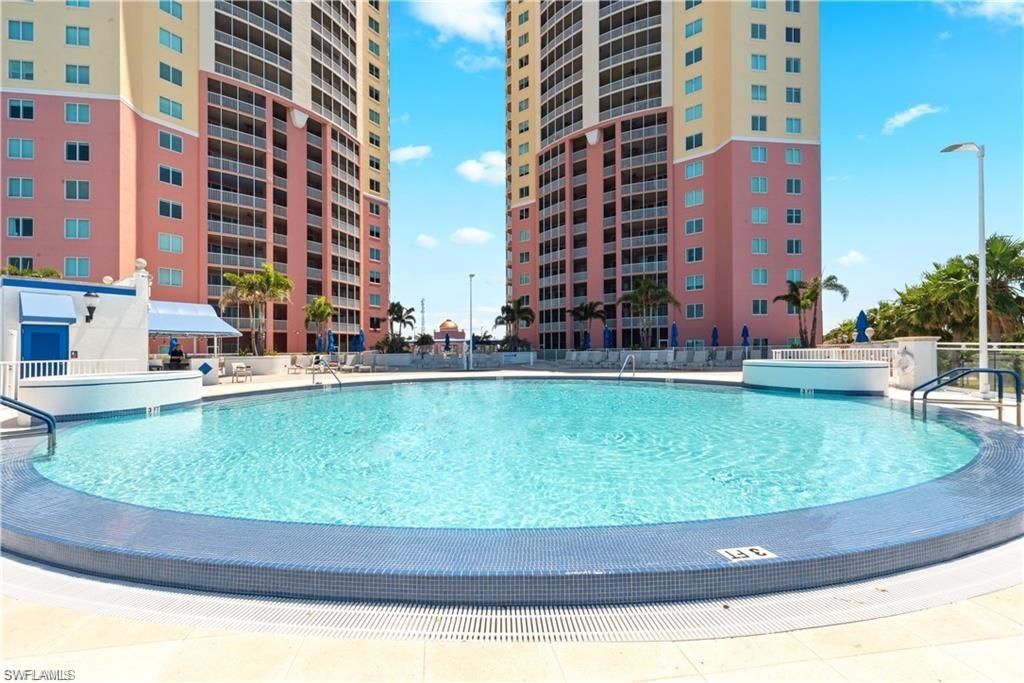 2745 1st St, Unit 603, Fort Myers, FL 33916 Photo