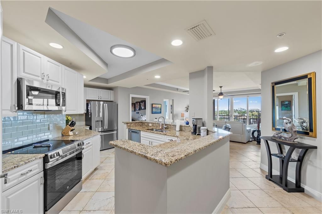 2745 1st St, Unit 603, Fort Myers, FL 33916 Photo