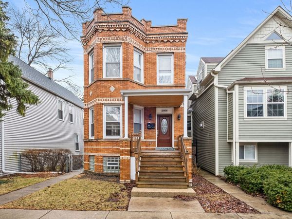 3904 N Whipple Avenue , Unit 2, Chicago, IL 60618