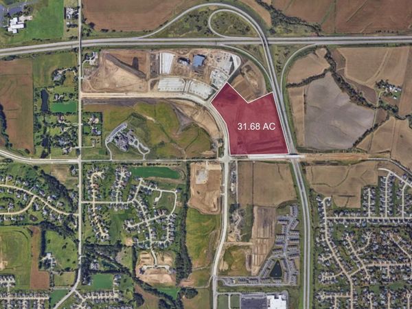 0 Elmore Avenue , Davenport, IA 52807