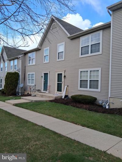 17 4 Cranberry, Reading, PA 19606 Main Photo