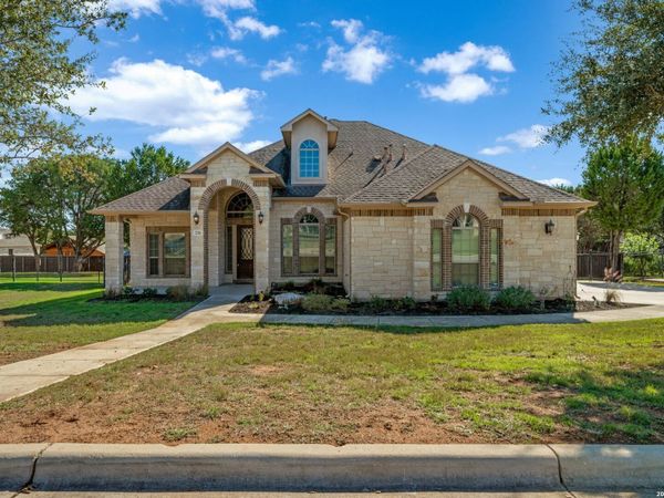 226 Hamburg Ave, New Braunfels, TX 78132