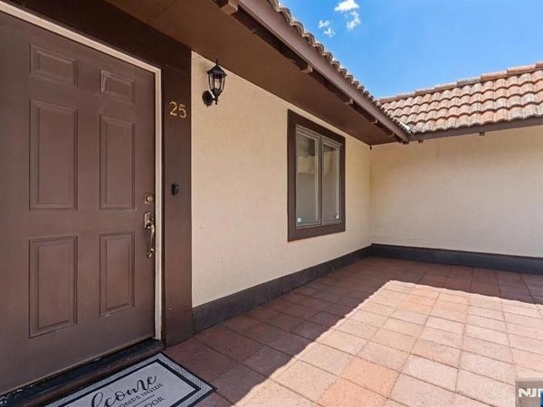 300 Gorge Road 25, Unit 25, CLIFFSIDE PARK, NJ 07010