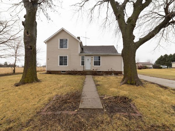 903 Hills Avenue, IA 50050