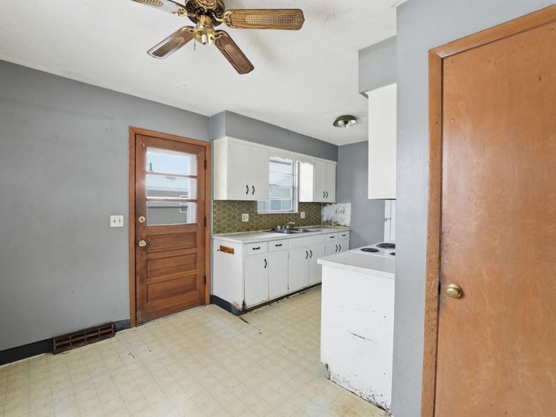 1175-1177 Mccarley Drive S, Columbus, OH 43228 Photo 22