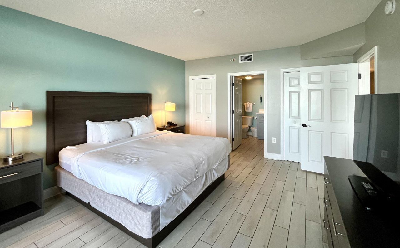 2600 N Ocean Blvd.  Photo 15