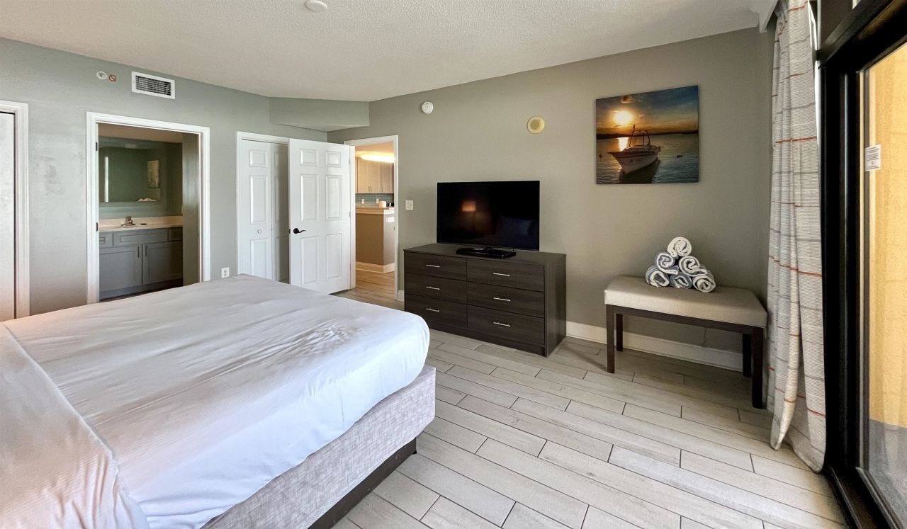 2600 N Ocean Blvd.  Photo 16