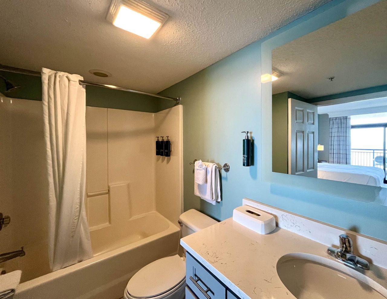 2600 N Ocean Blvd.  Photo 17