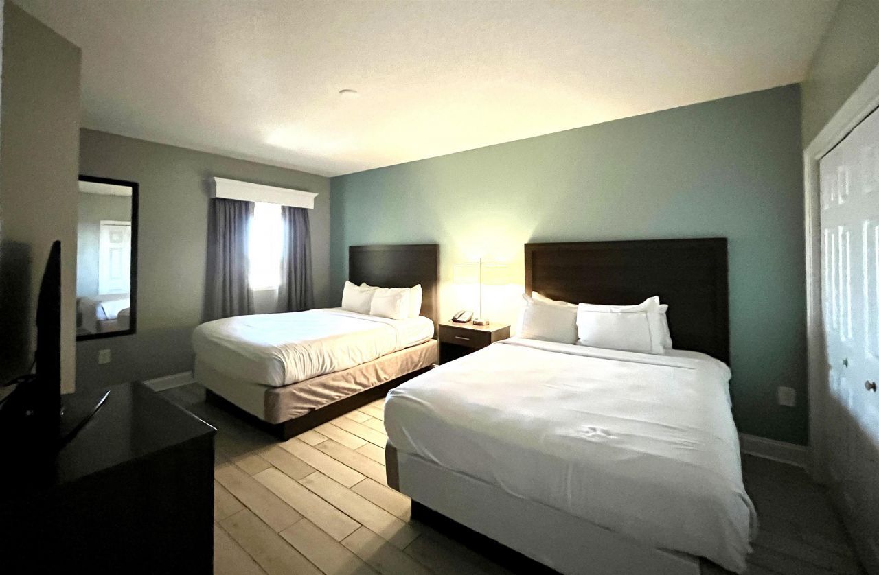 2600 N Ocean Blvd.  Photo 19