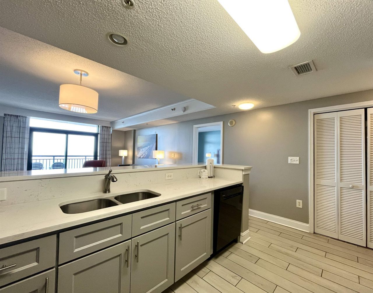 2600 N Ocean Blvd.  Photo 6