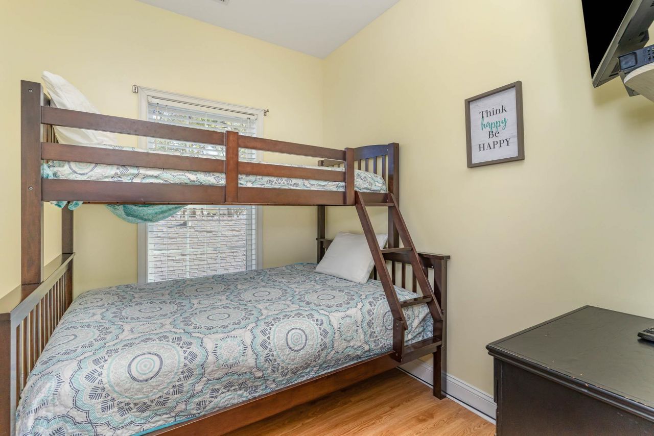 6001-o4 S Kings Hwy.  Photo 8