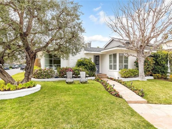2831 Bayshore Drive, Newport Beach, CA 92663