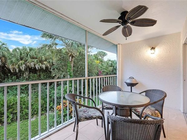 228 Belina DR, Unit 606, NAPLES, FL 34104