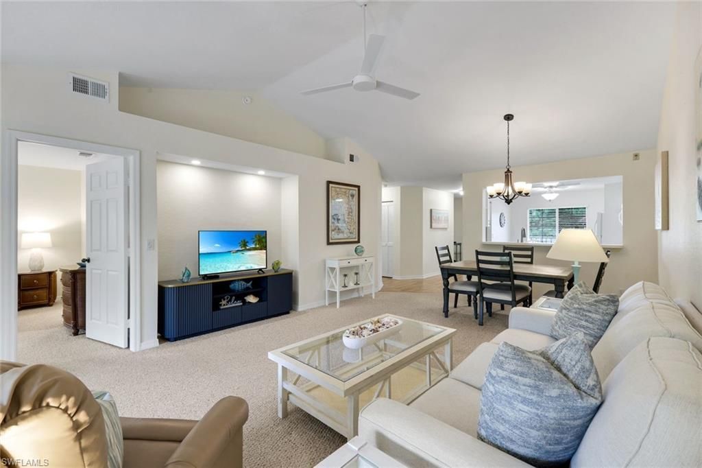228 Belina Dr, Unit 606, Naples, FL 34104 Photo