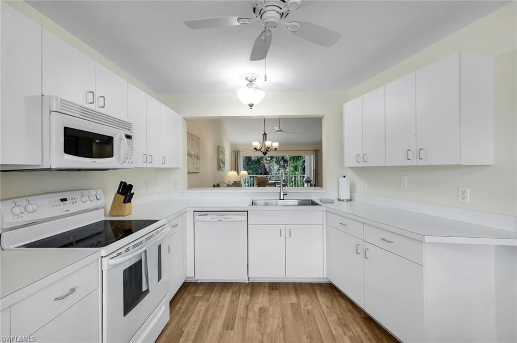 228 Belina Dr, Unit 606, Naples, FL 34104 Photo