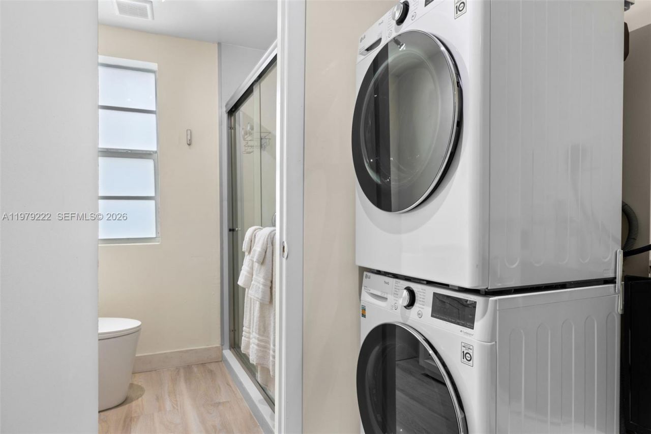 1241 14th St , Unit 4, Miami Beach, FL 33139 Photo