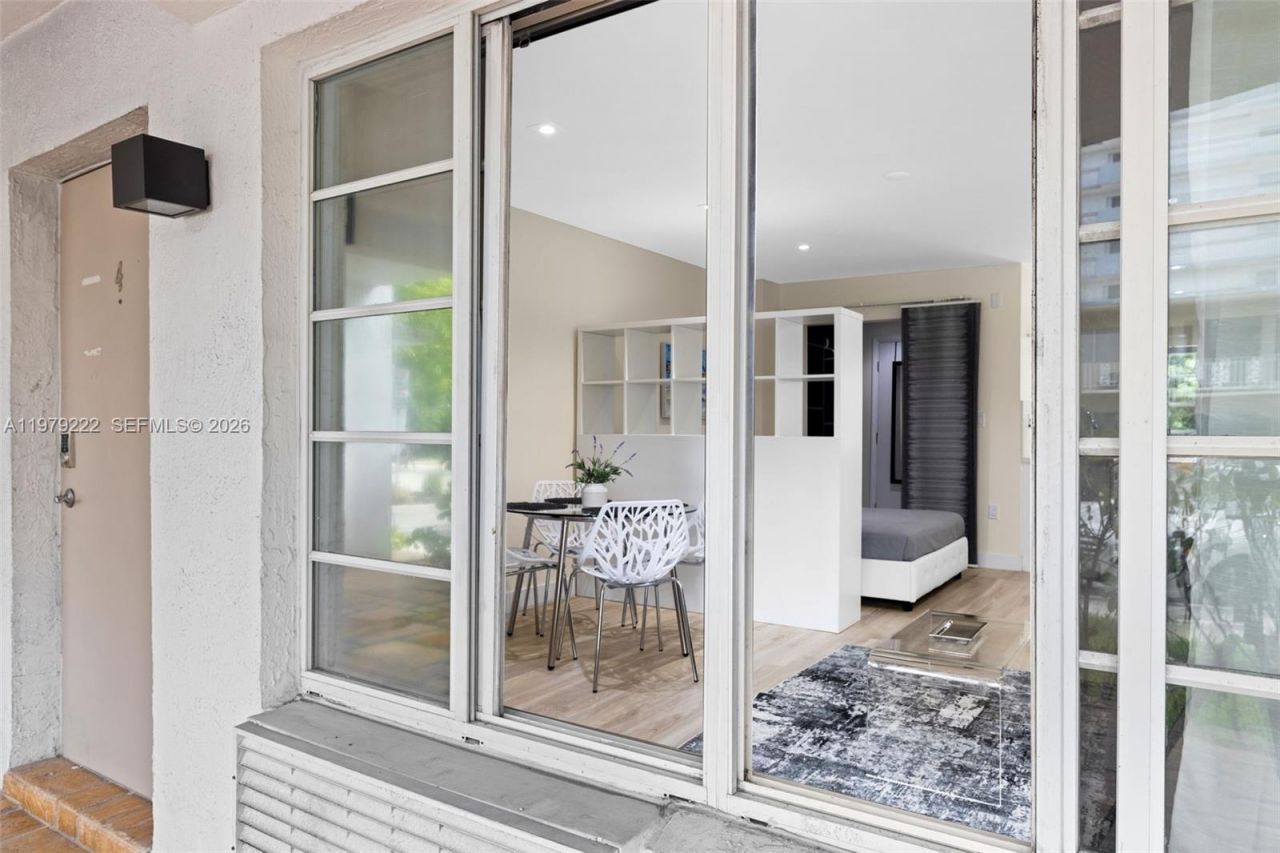 1241 14th St , Unit 4, Miami Beach, FL 33139 Photo