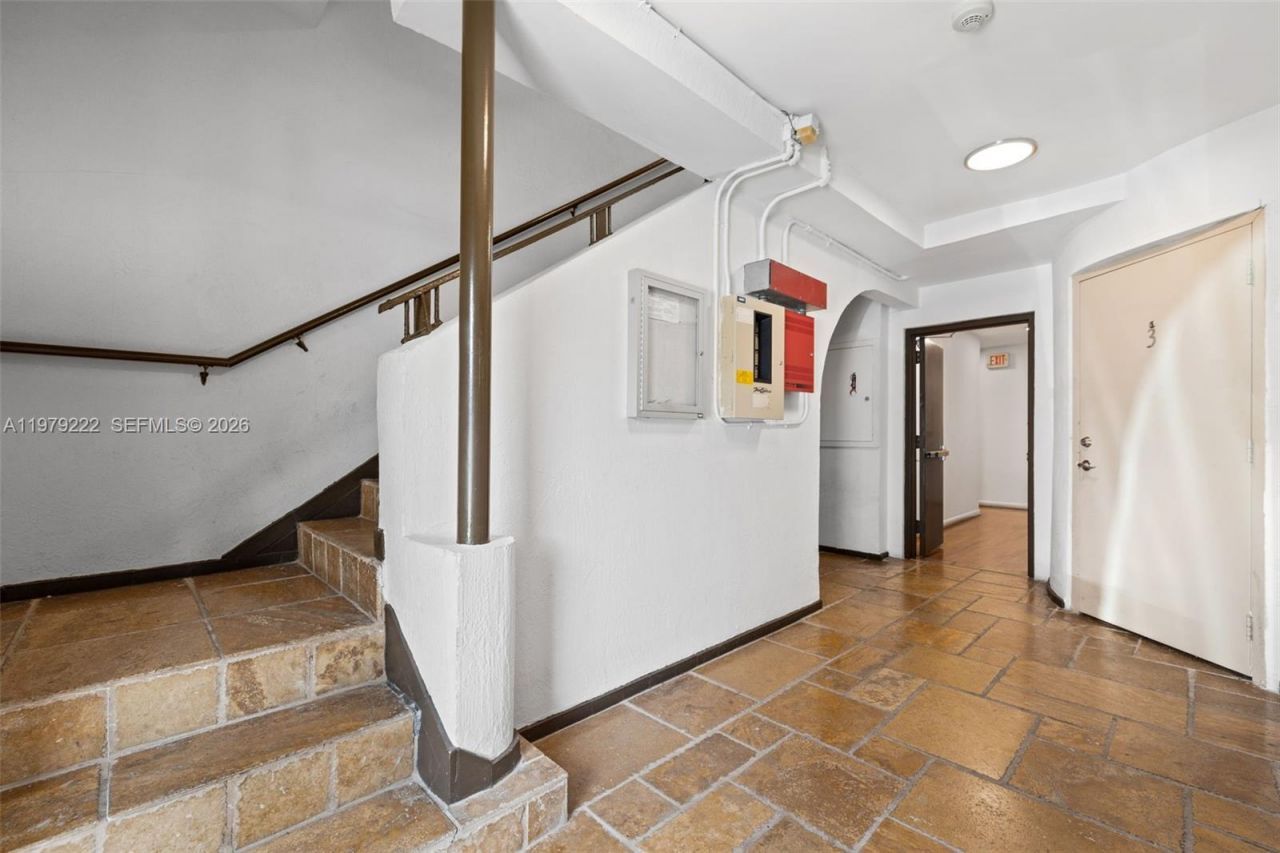 1241 14th St , Unit 4, Miami Beach, FL 33139 Photo