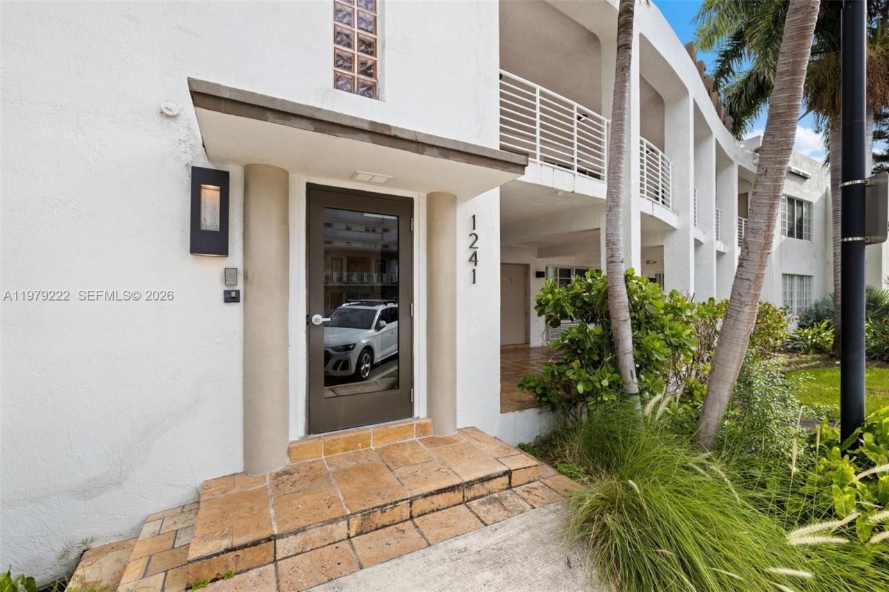 1241 14th St , Unit 4, Miami Beach, FL 33139 Photo