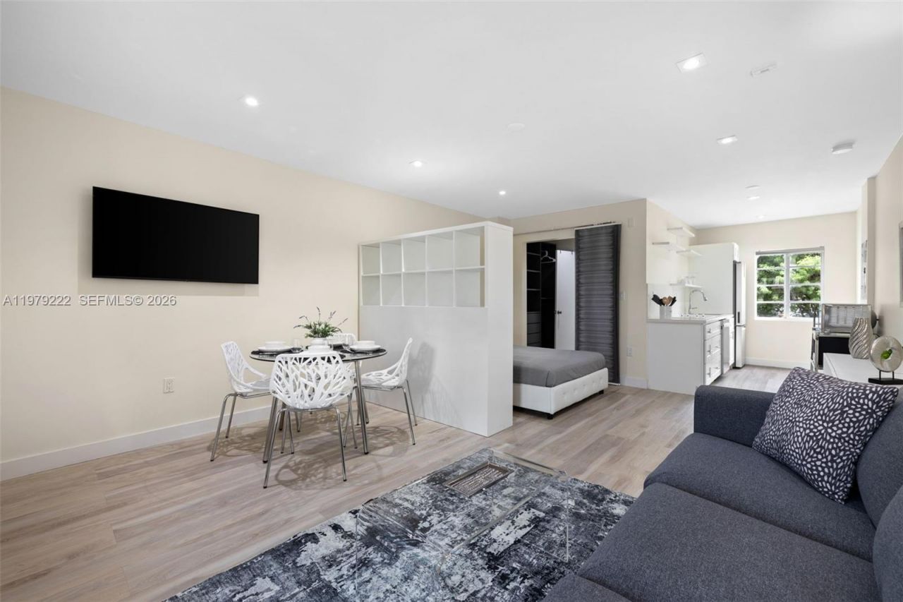 1241 14th St , Unit 4, Miami Beach, FL 33139 Photo