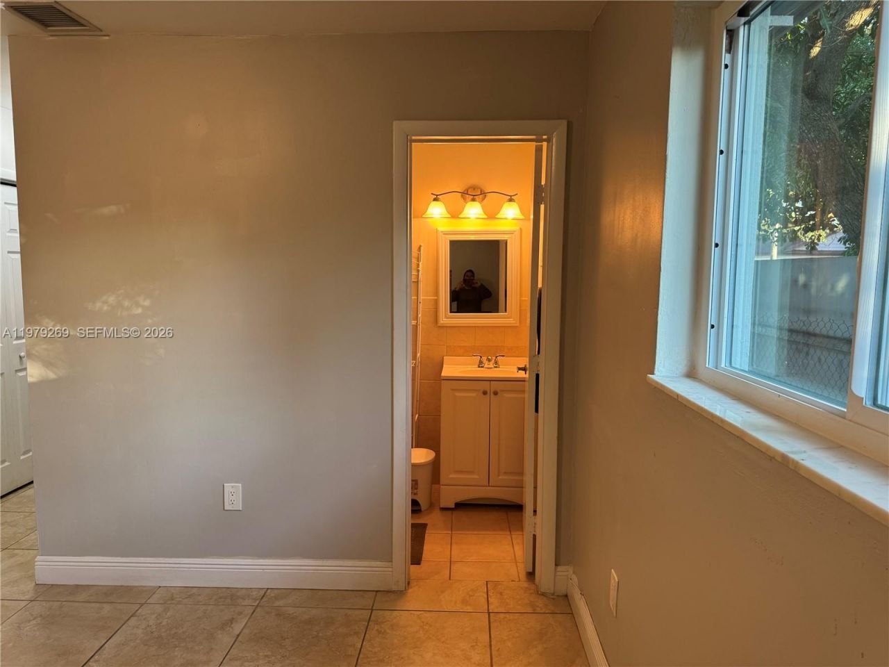 4734 SW 4th St , Miami, FL 33134 Photo