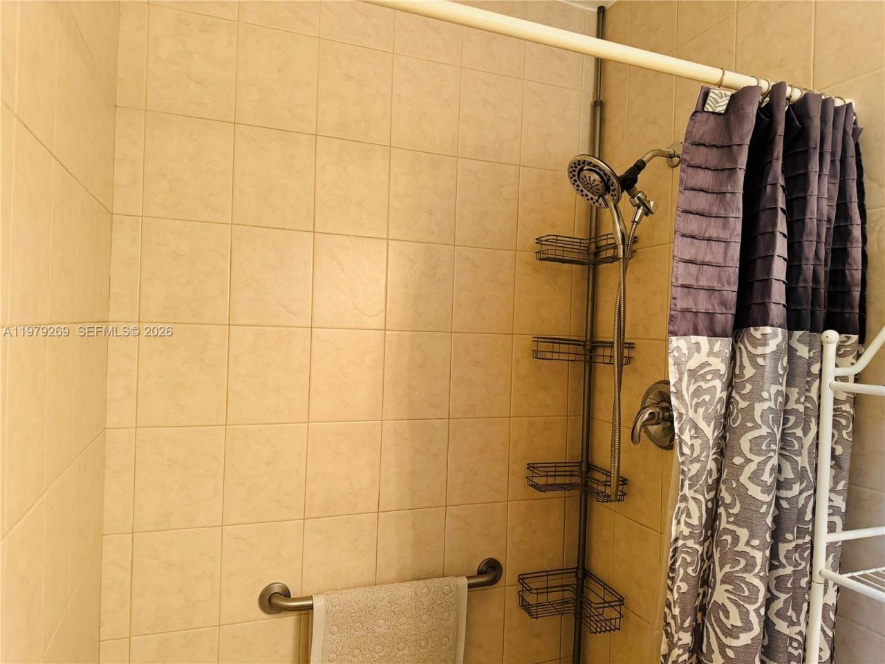 4734 SW 4th St , Miami, FL 33134 Photo