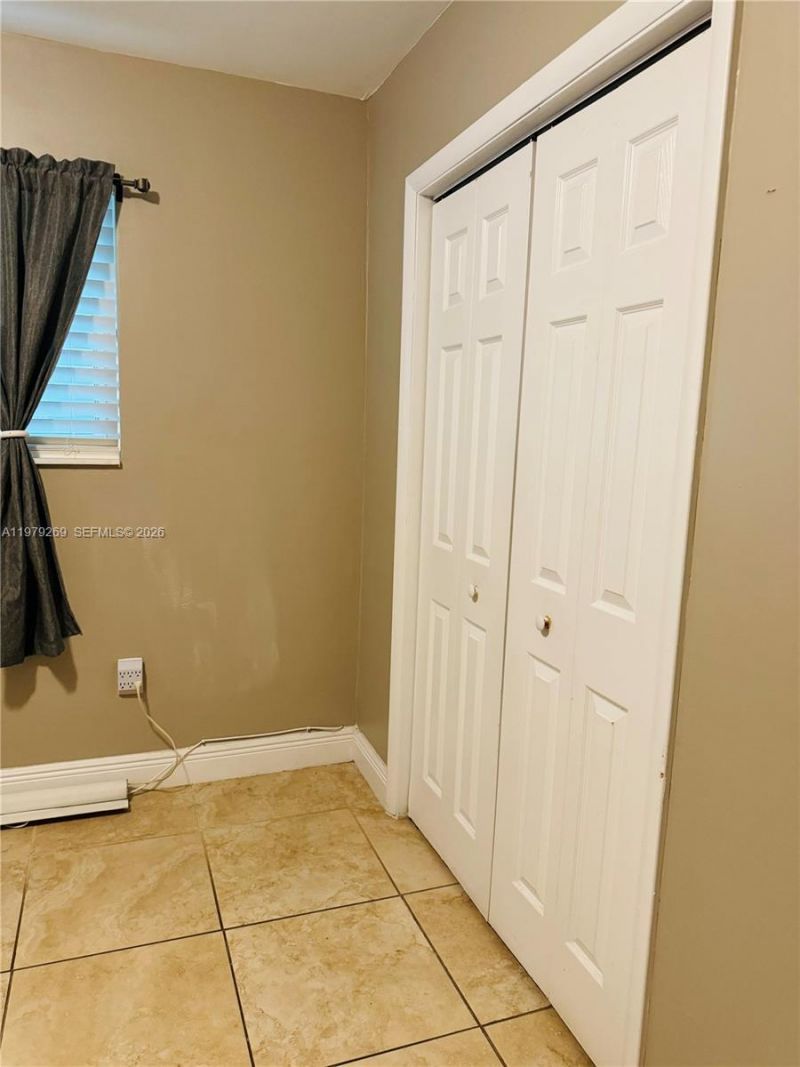 4734 SW 4th St , Miami, FL 33134 Photo