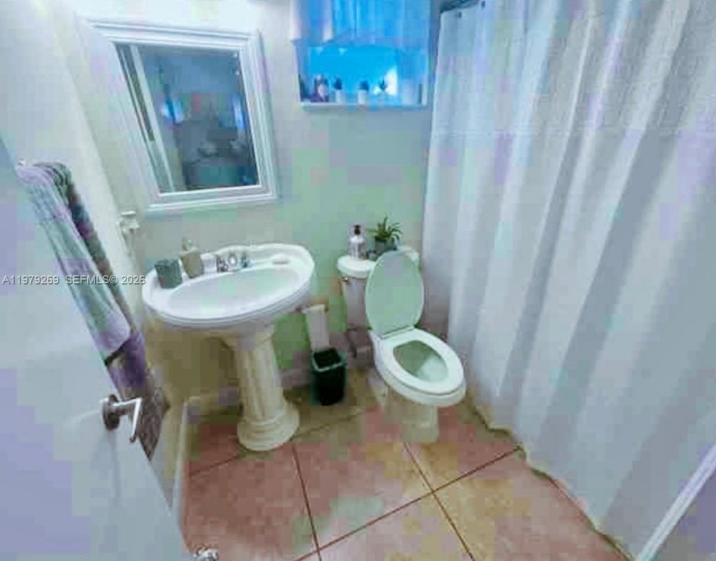 4734 SW 4th St , Miami, FL 33134 Photo