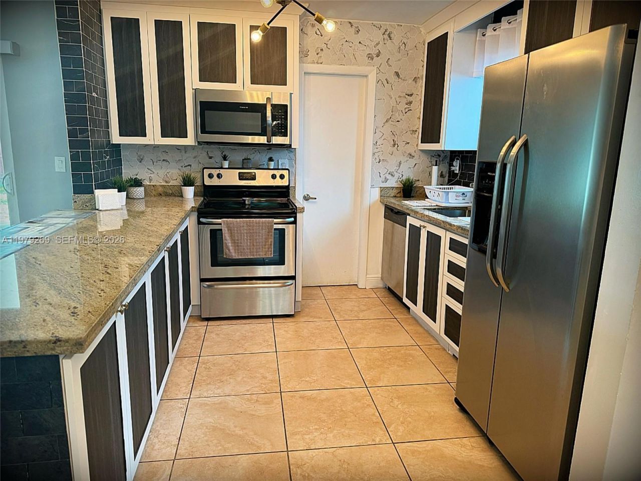 4734 SW 4th St , Miami, FL 33134 Photo