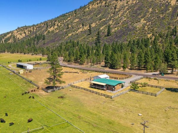12046 Old Fort Road, Klamath Falls, OR 97601