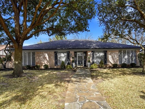 200 Hillview Drive, Hurst, TX 76054