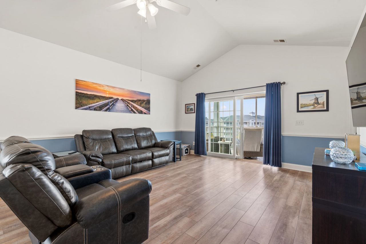 4837 Luster Leaf Circle Photo 8