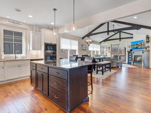 4725 Fable Road N, Hugo, MN 55038